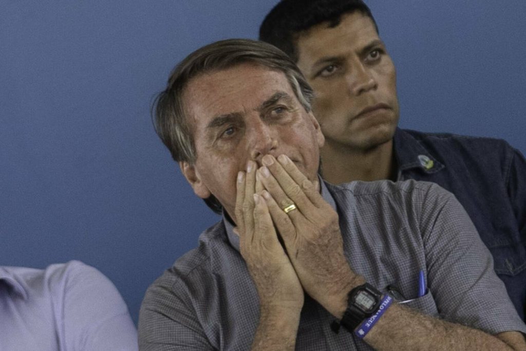 TikTok remove vídeos de Jair Bolsonaro