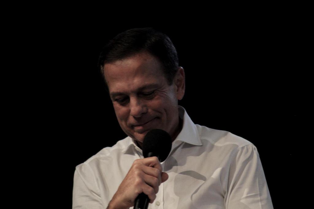 Oposição a Doria no PSDB vê sabotagem e vai aumentar pressão