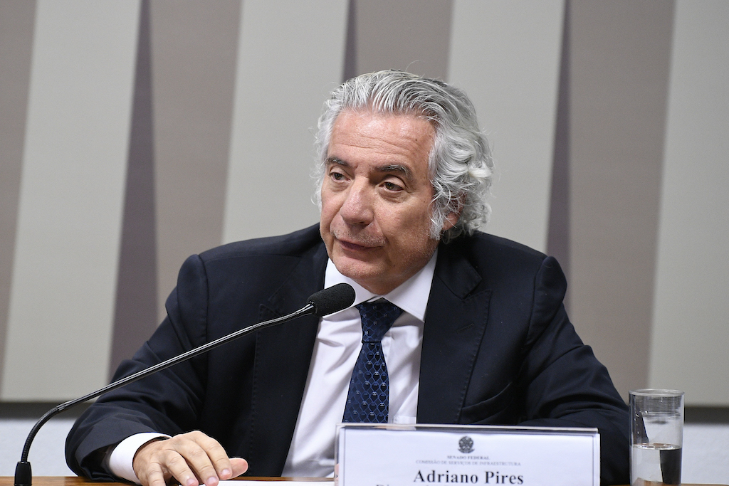 Petrobras: Bolsonaro busca nomes para o lugar de Adriano Pires