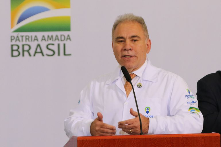 Com texto vago, Queiroga decreta fim da emergência de covid-19