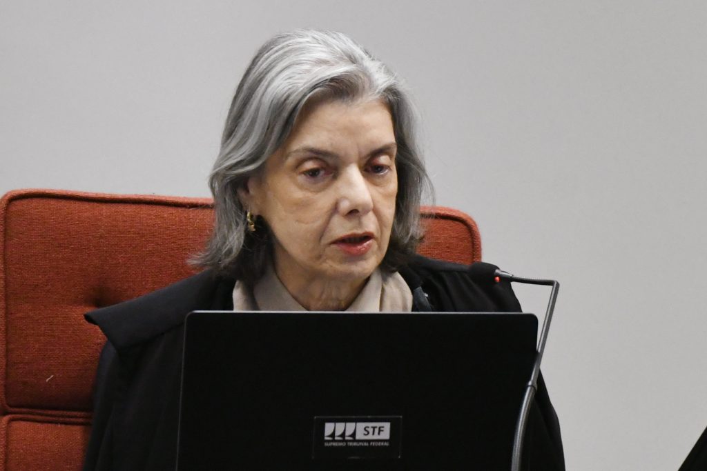 Cármen Lúcia manda inquérito de Milton Ribeiro à 1ª instância