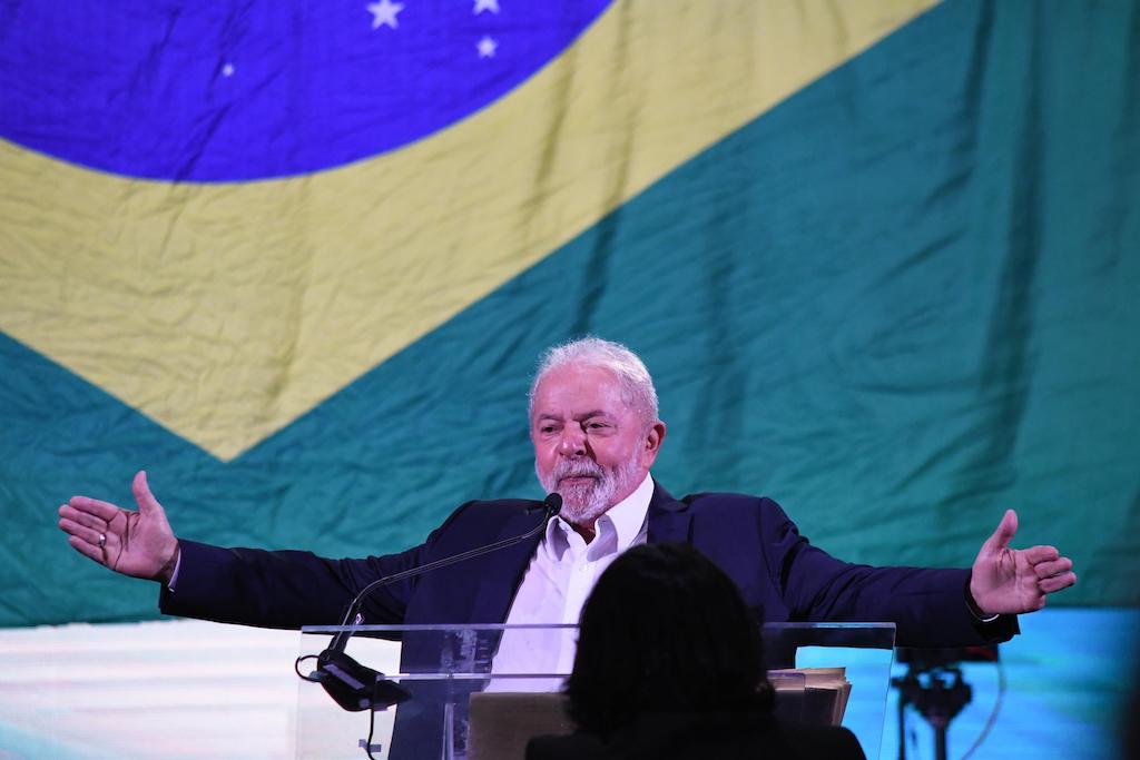 Lula vai para Minas tentar uma aliança com PSD