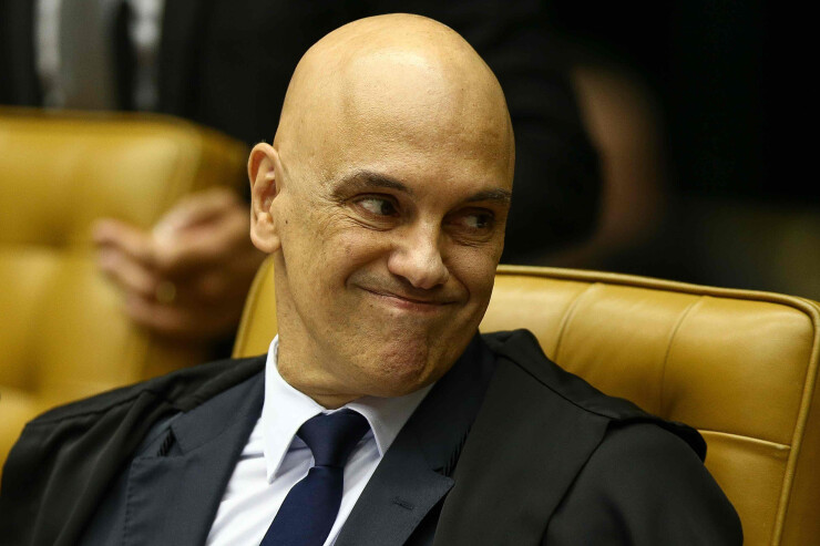 Moraes segue pressionando Daniel Silveira