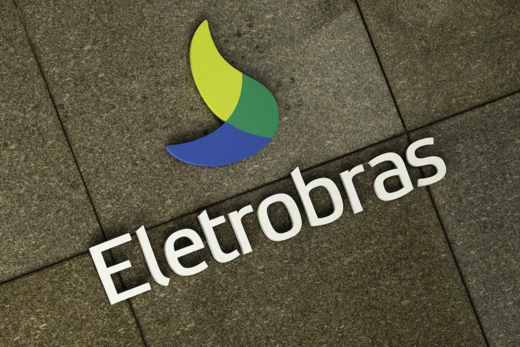 TCU aprova privatização da Eletrobras