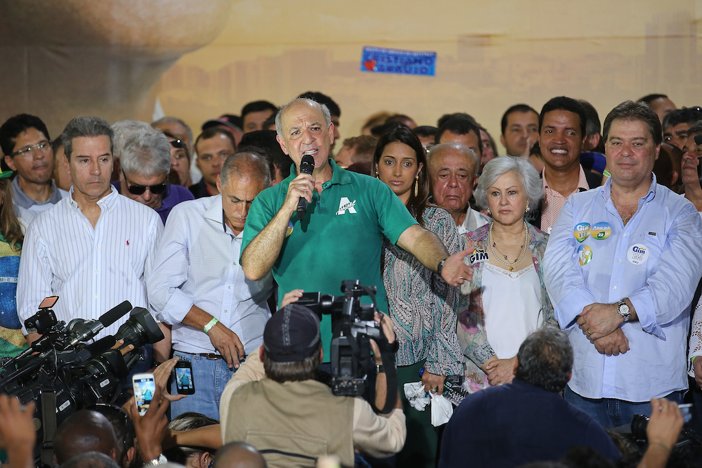 Mendonça dá esperança a Arruda