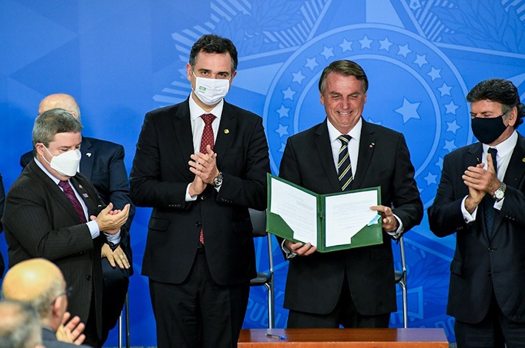 Os padrinhos do novo TRF