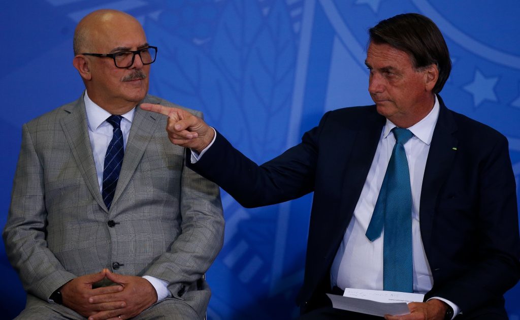 O silêncio de Milton Ribeiro