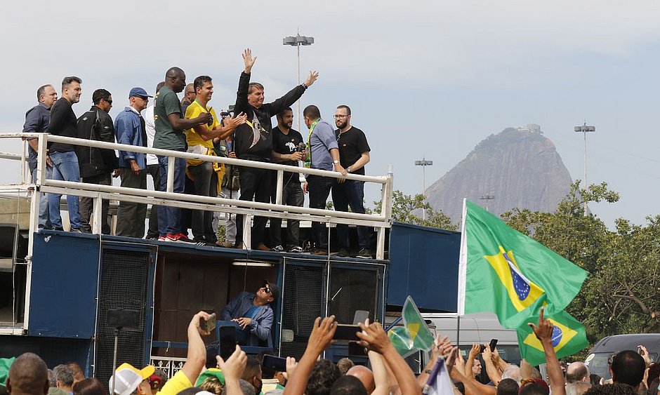 E Bolsonaro seguiu o script