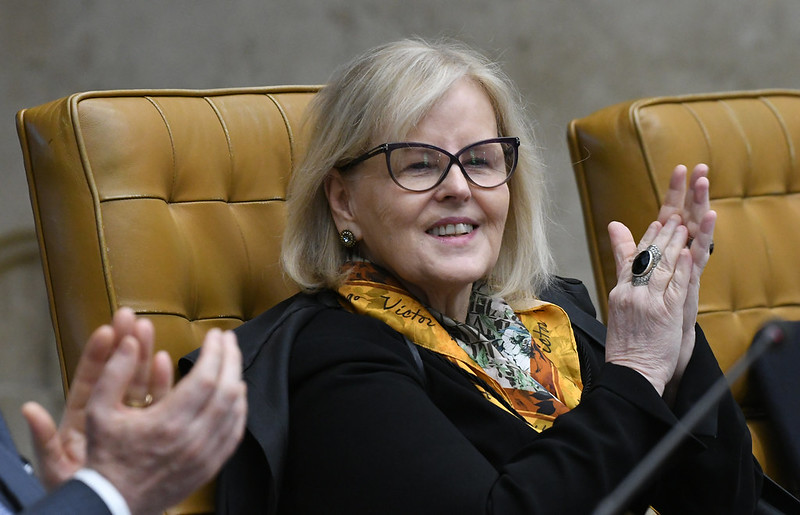 Com Rosa não tem coquetel