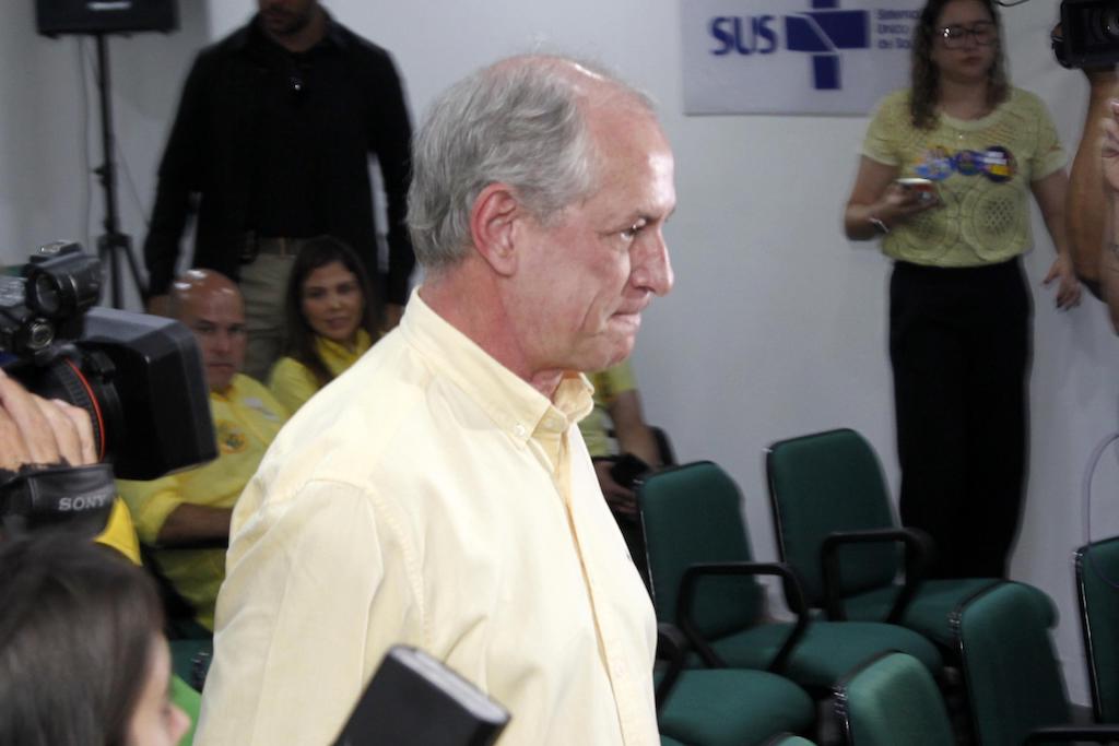Algumas horas para Ciro