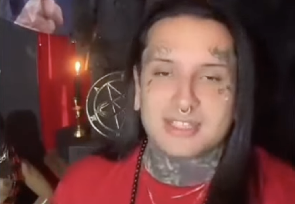 O diabo mora ao lado