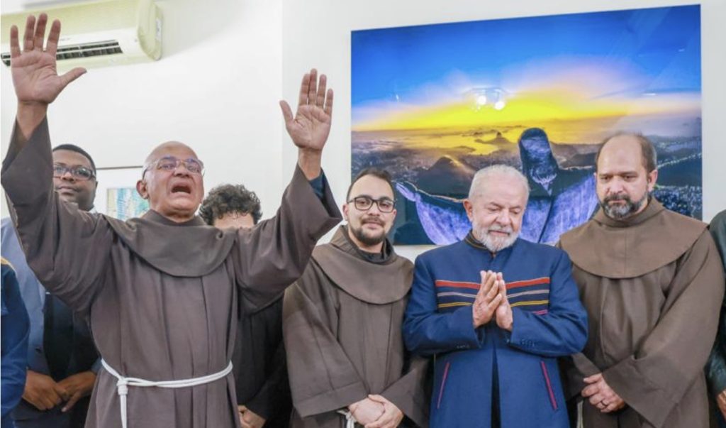 Deus e o Diabo na rede petista