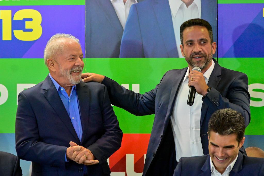 Lula com o alvo da PF