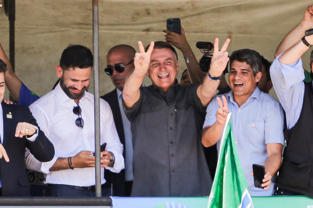 Cade fecha com Bolsonaro