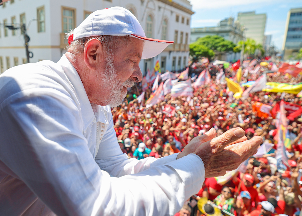 Rua ou debate: a questão de Lula