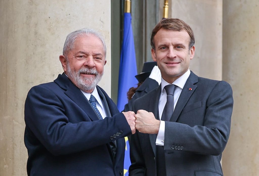 Macron reconhece Lula