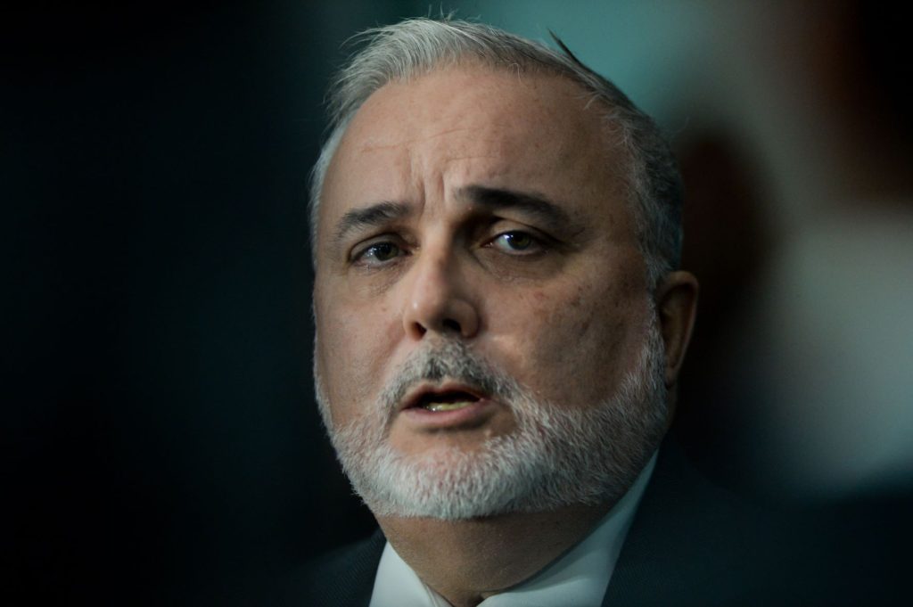 Prates e Petrobras: o passado impede