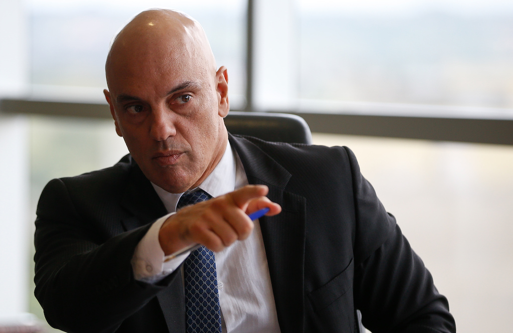Contra o golpismo no trânsito