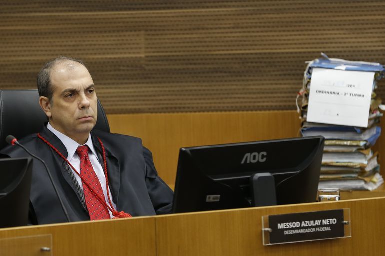 CCJ aprova dois para o STJ