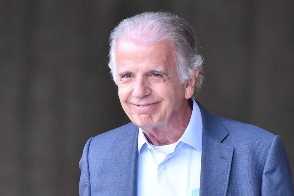 Ligação direta na Defesa
