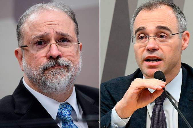 Dois ombros amigos