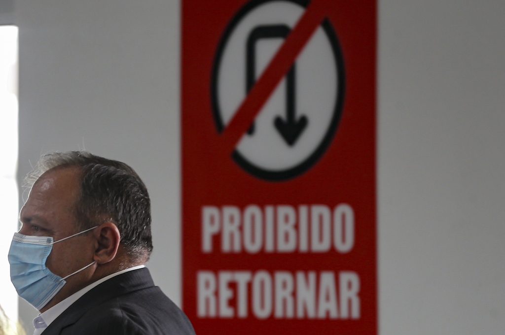 Generais querem militares no lugar de Pazuello