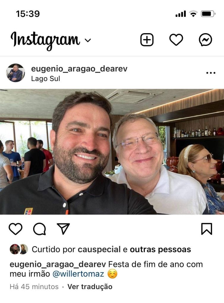 Longe da Esplanada