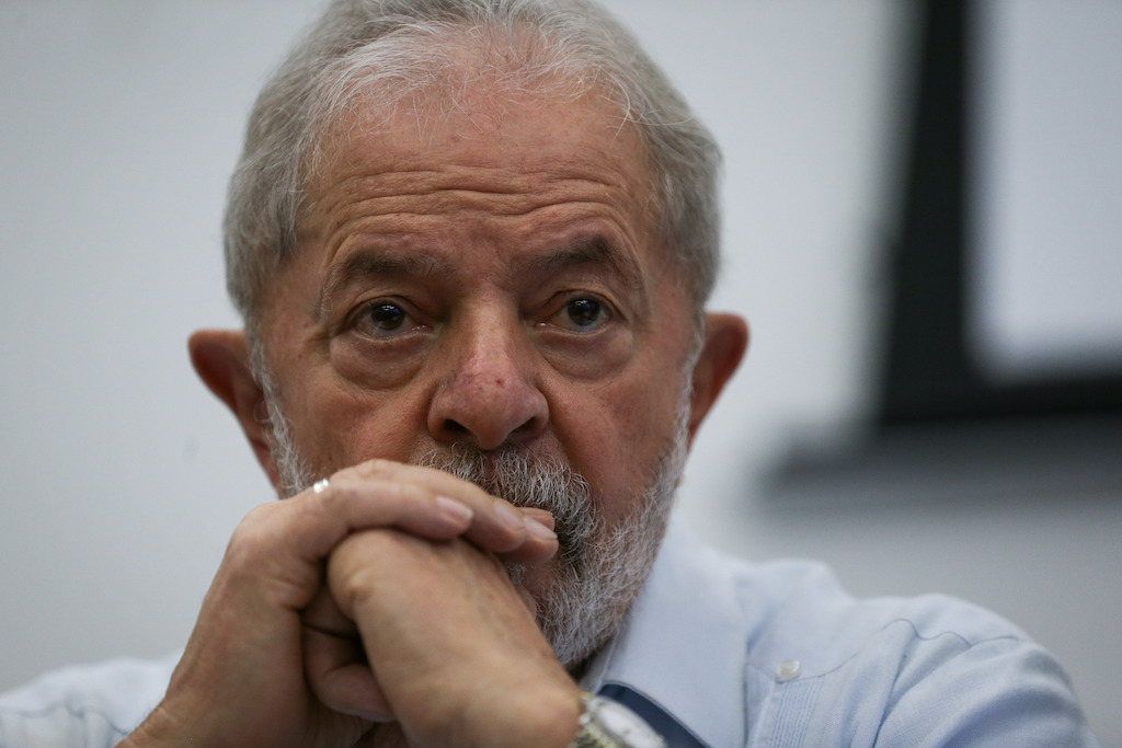 Lula quer que PT reconquiste evangélicos, mas dispensa Silas Malafaia