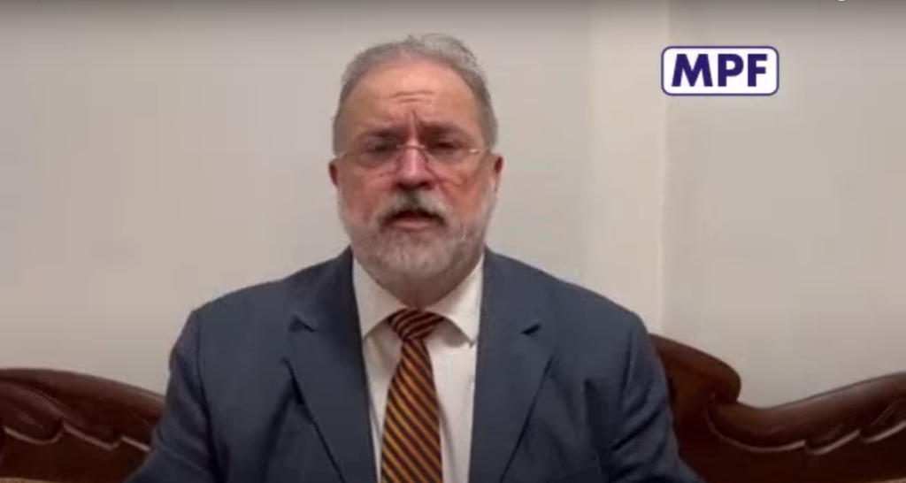 Só por vídeo