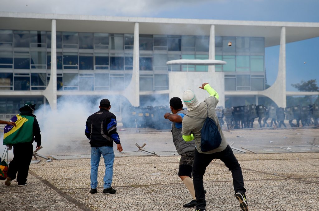 Bolsonarismo virou palavrão