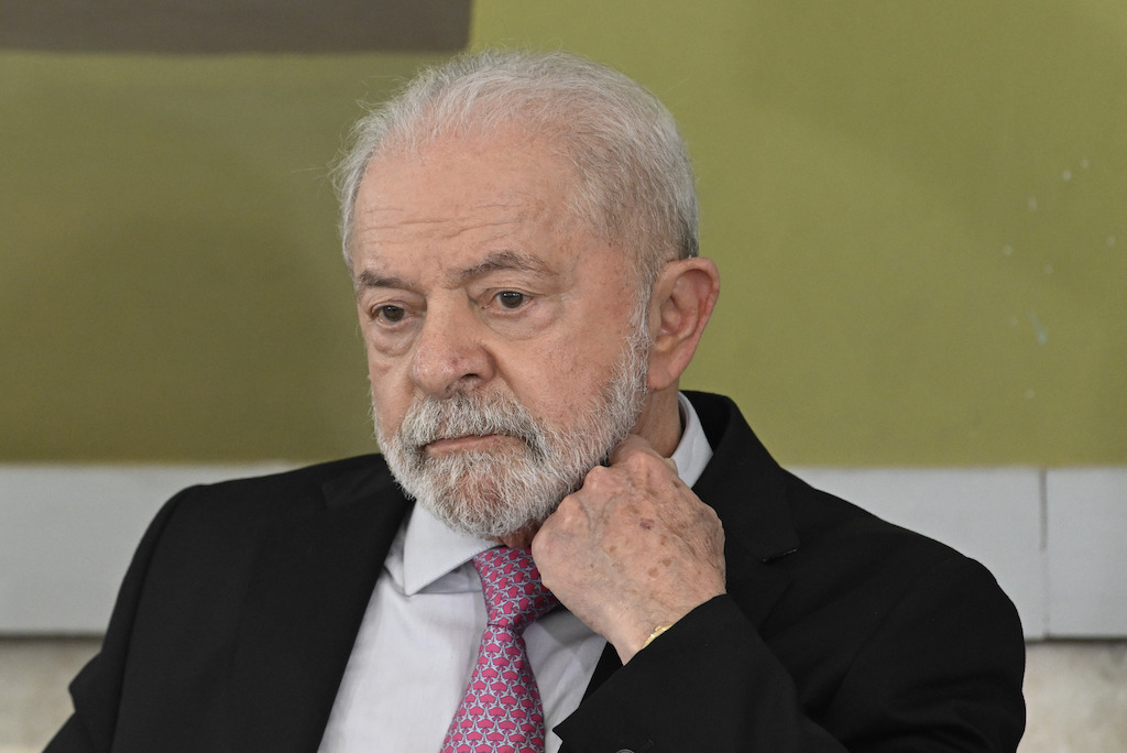 O recomeço com os militares