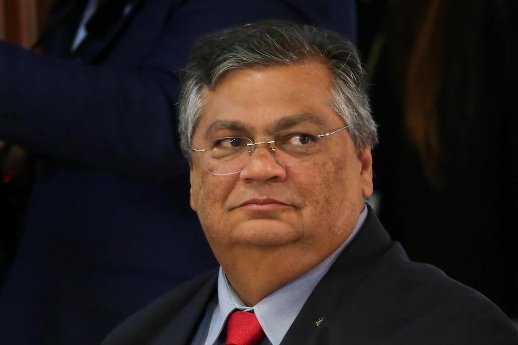 Não toca no meu dinheiro