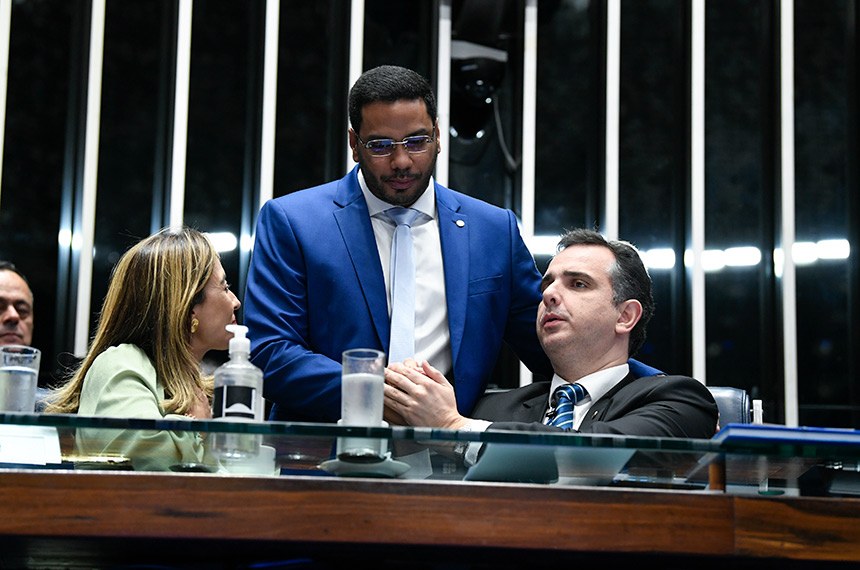 É Lira no TCU