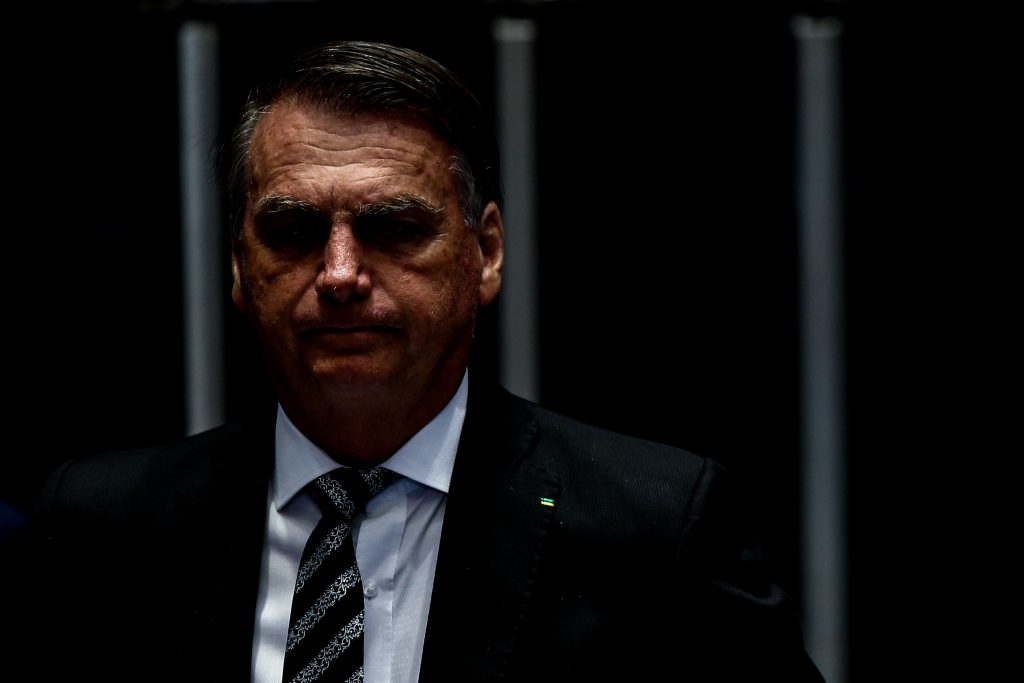Inelegível ainda em 2023