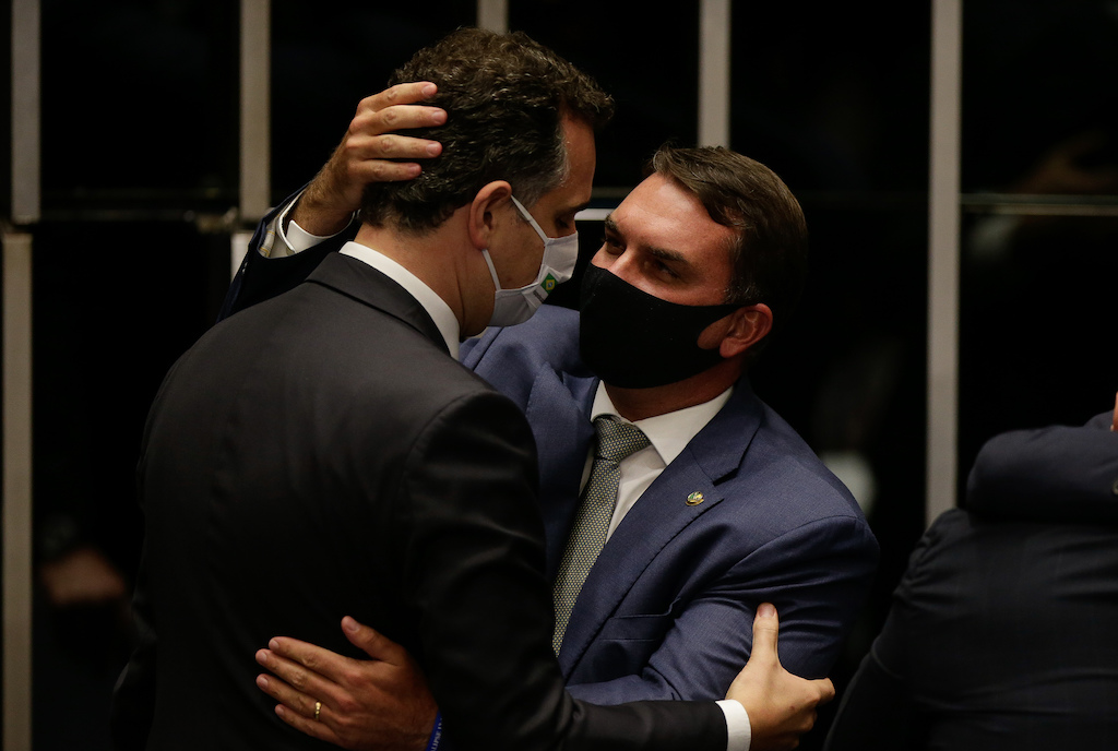 Pacheco se mexe, mas não instala a CPI da Covid-19