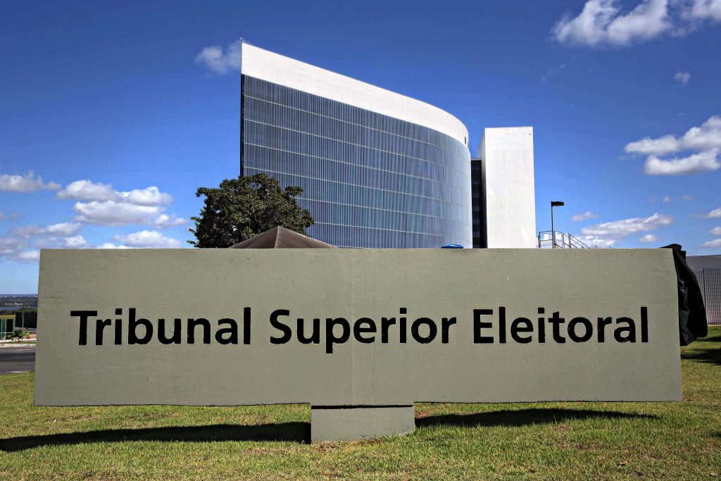 Hackers do TSE na Justiça