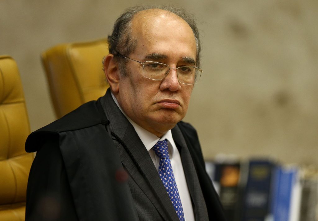 Gilmar Mendes reage com indignação e ironia ao voto de Kássio