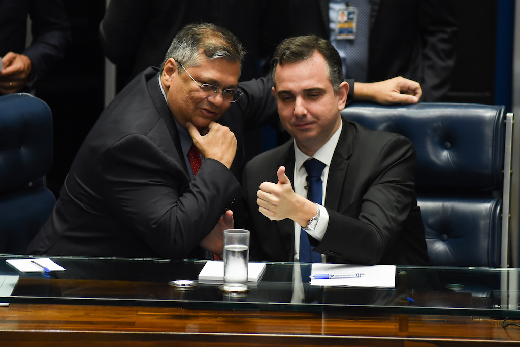 Vou tentar segurar