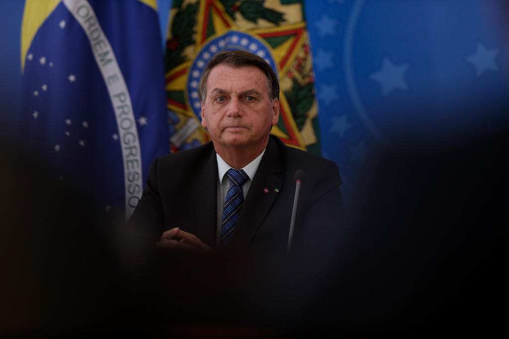 Centrão quer Bolsonaro vacinado e dando bom exemplo