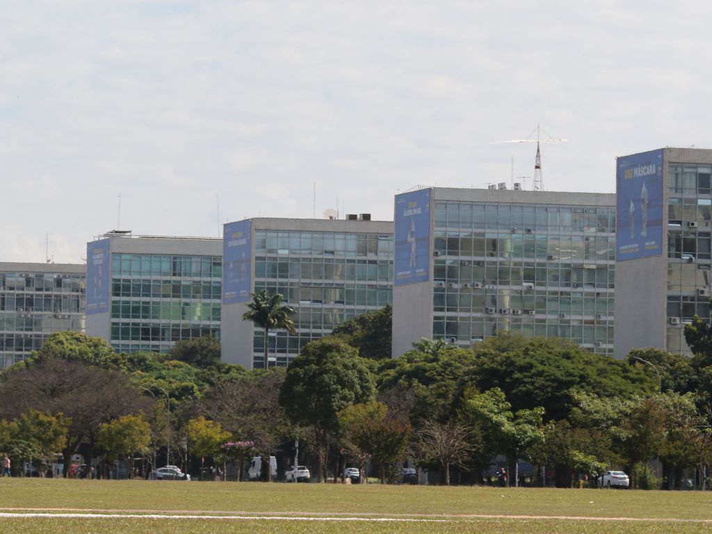 Com fome de reforma