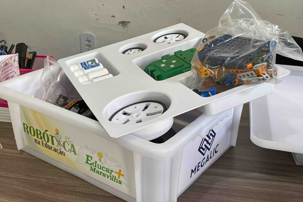 Esquema robótico: PF está na rua