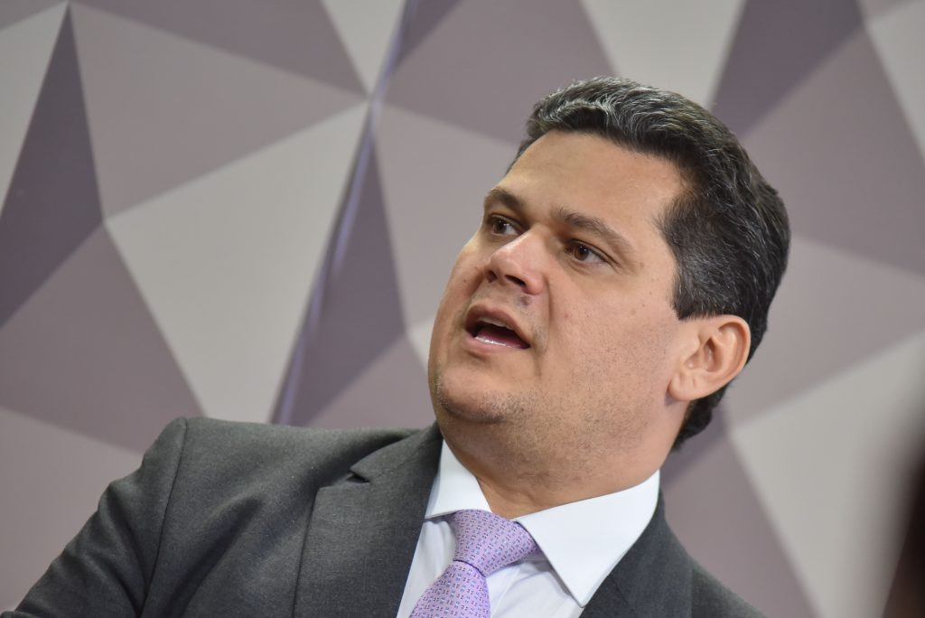 Não mexa com Alcolumbre