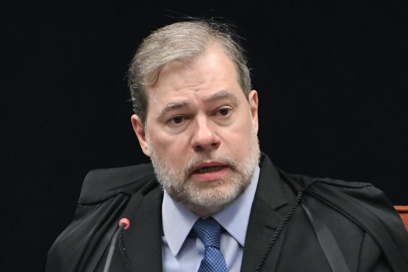 Com a ajuda de Toffoli