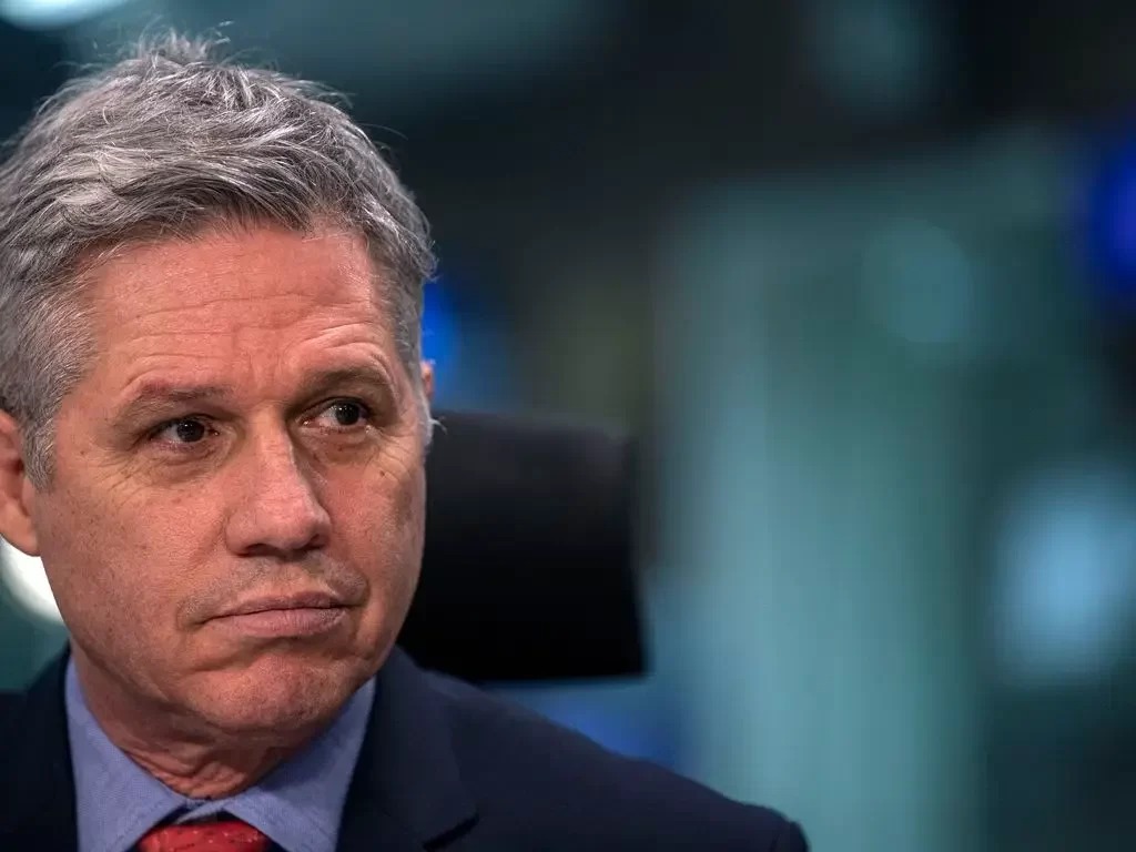 A bronca em Paulo Teixeira
