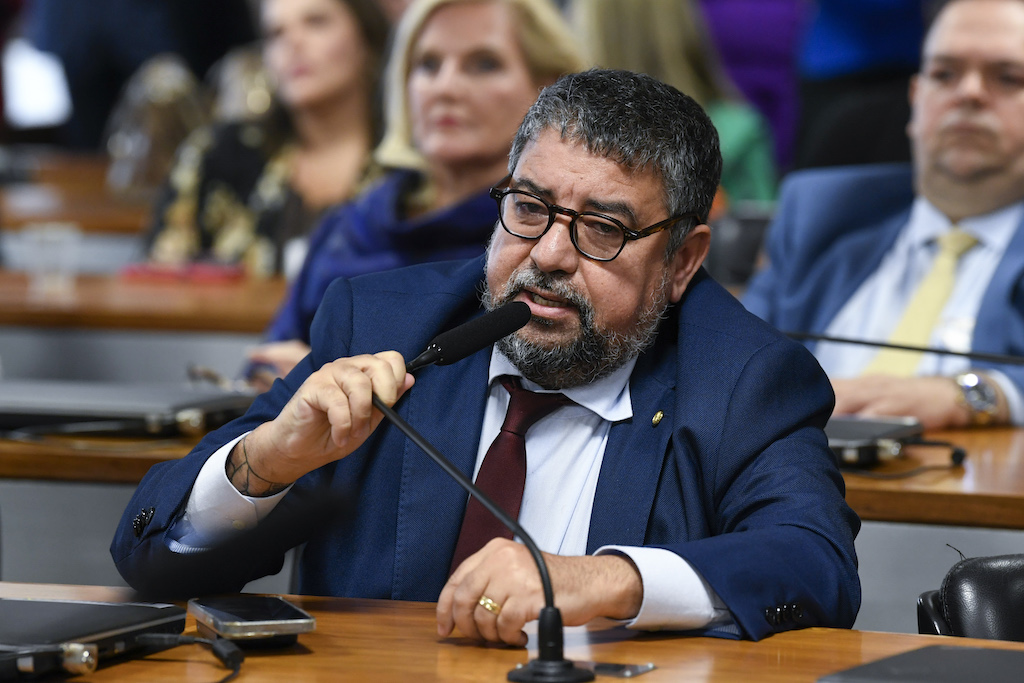 Até o PT fica contra Rui Costa