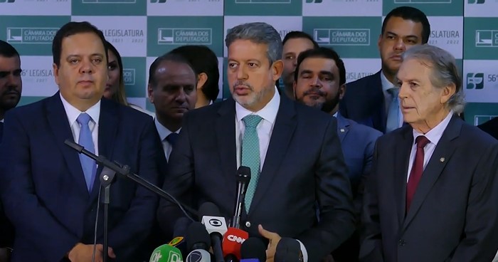 Primeiro União, depois ministério