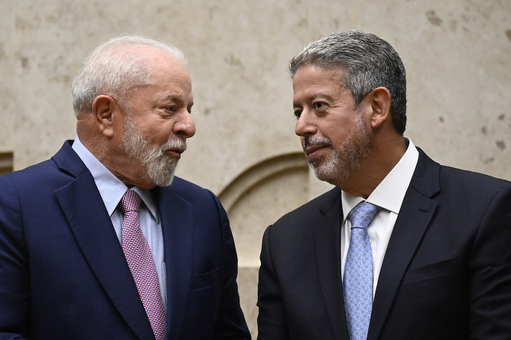 Arcabouço e orçamento secreto unidos