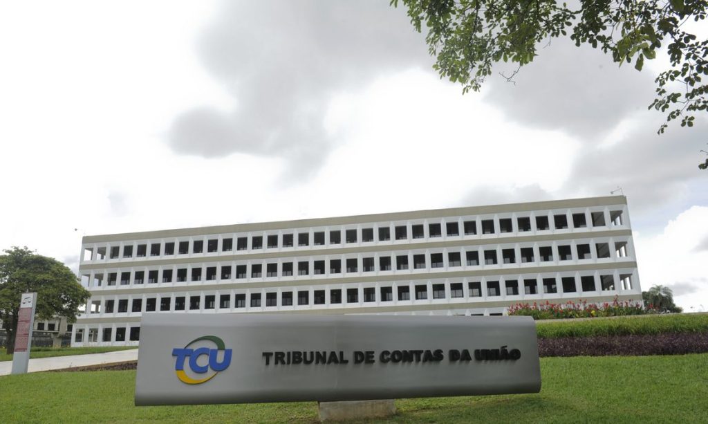 Deixa eu fiscalizar isso aí