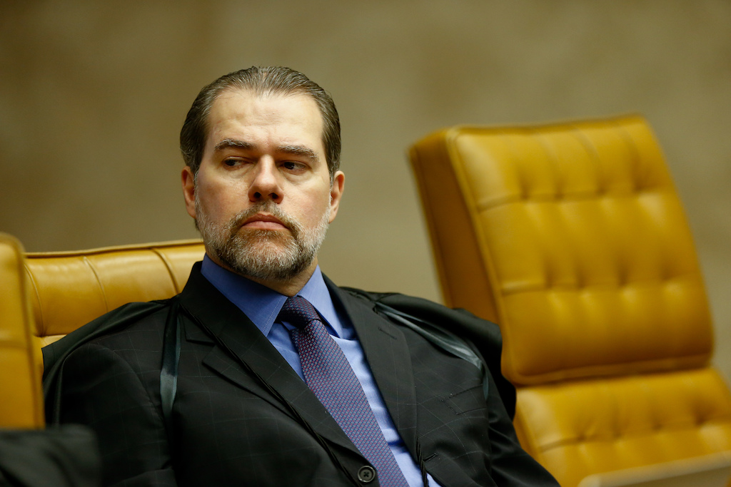 Ainda queimado com Lula