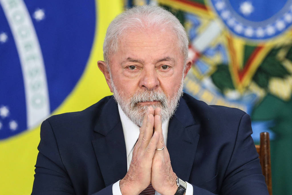 Oposição busca agência oculta de Lula